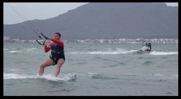 Vung Tau kiteschule Vietnam Kitekurs korrigieren wir die Position auf dem Kiteboard