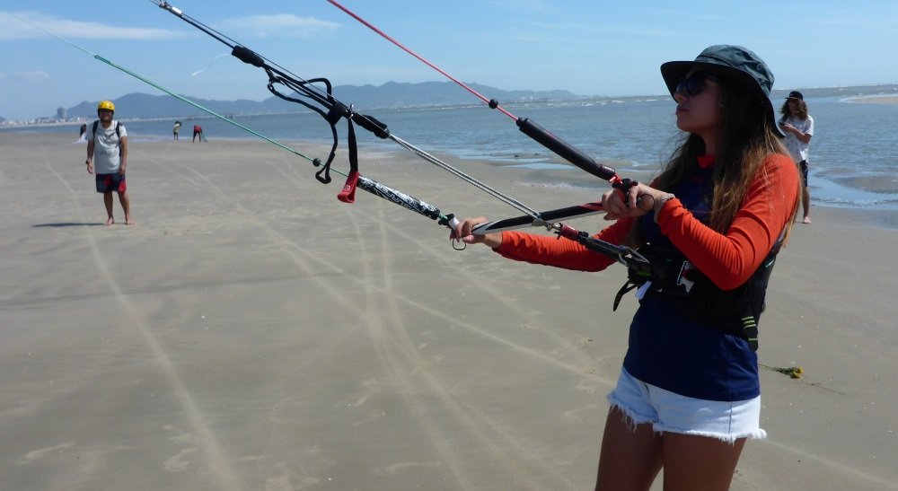 kitesurfing lessons in vietnam en noviembre con alumna rusa