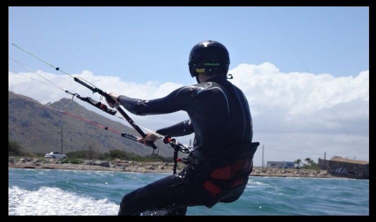 el poder del kite Borja al planeo Kitesurfing lecciones vietnam en Vung Tau la escuela en Vietnam