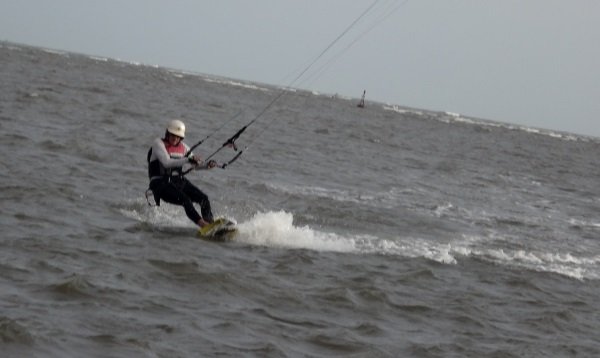 12 kite board flysurfer split 134x41 kite scene in Vung Tau