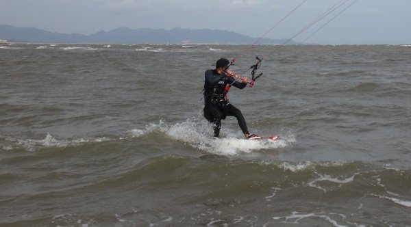 2 Bai Sau on the beach with kitesurfing lessons com