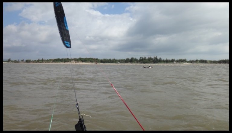 flysurfer kitesurfing lektioner Sonic FR Vietnam bästa kitespot Vung Tau