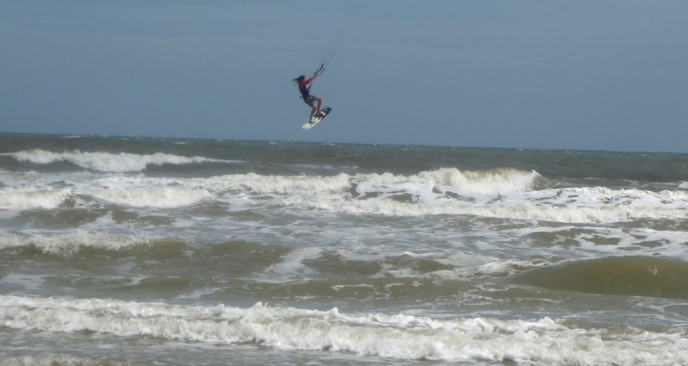 2 les rampes en navigation a kitesurf a Bai Sau beach kite school