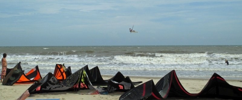 14-kite-comp-vung-tau-kitesurfen-kitesurfing lessons vietnam marzo