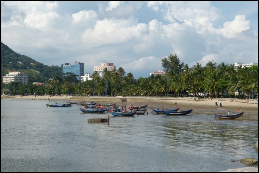 5 front beach vung tau en marea baja kitesurfing lessons vietnam