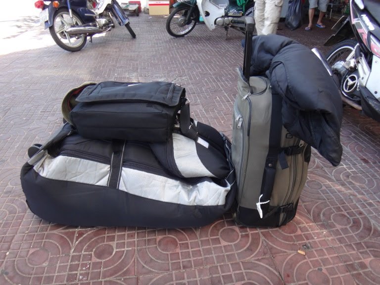 kitesurfing luggage - Travel wisely