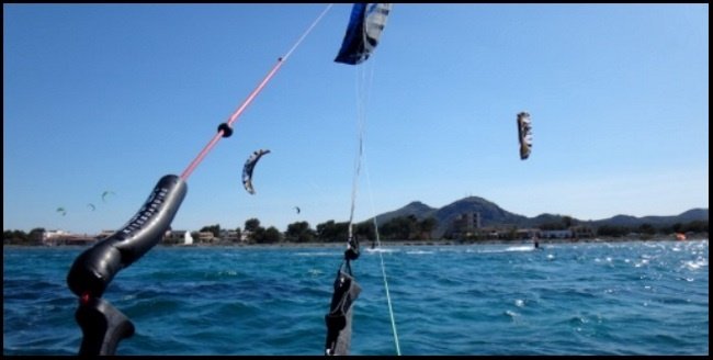 Gardez un espace suffisant pour dépasser un autre kiter