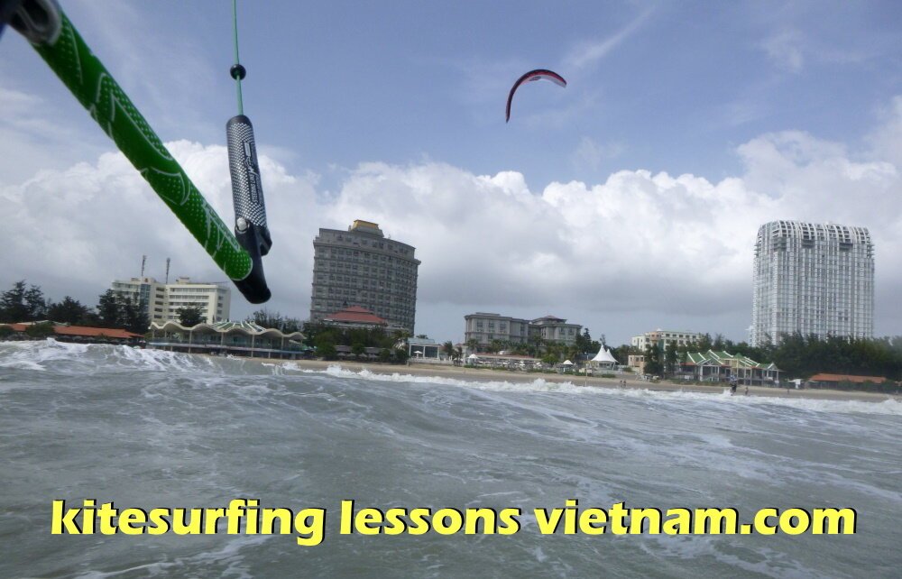 kitesurfing lessons vietnam