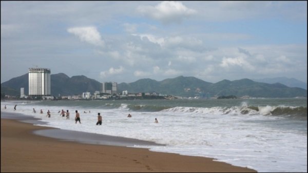 7 bãi biển điển hình của bãi biển dốc