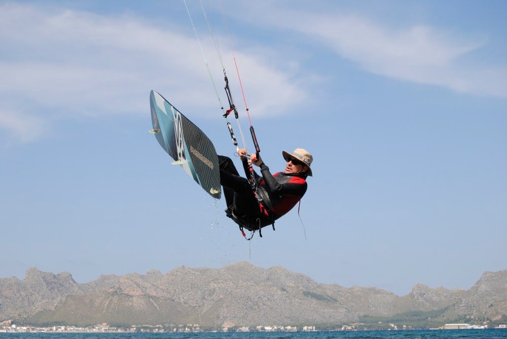 6 kiten sprungen in Vietnam kiteschule jump zenith