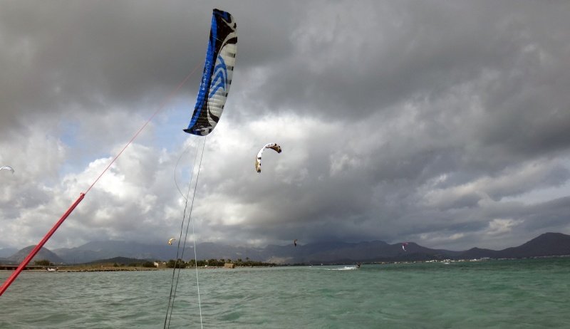 10 flysurfer kites