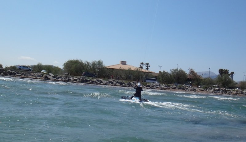 17 Navegando en Pollensa kiteschool mallorca