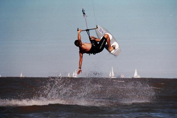 2 Kitesurf en el Rio de la Plata