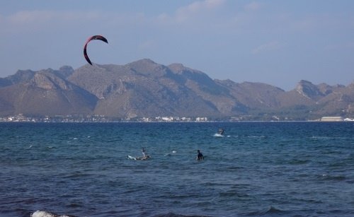 4 lanzando el kite