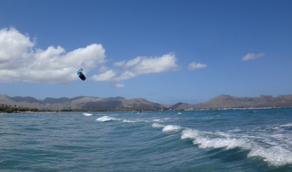 5 aprendiendo kitesurf en familia