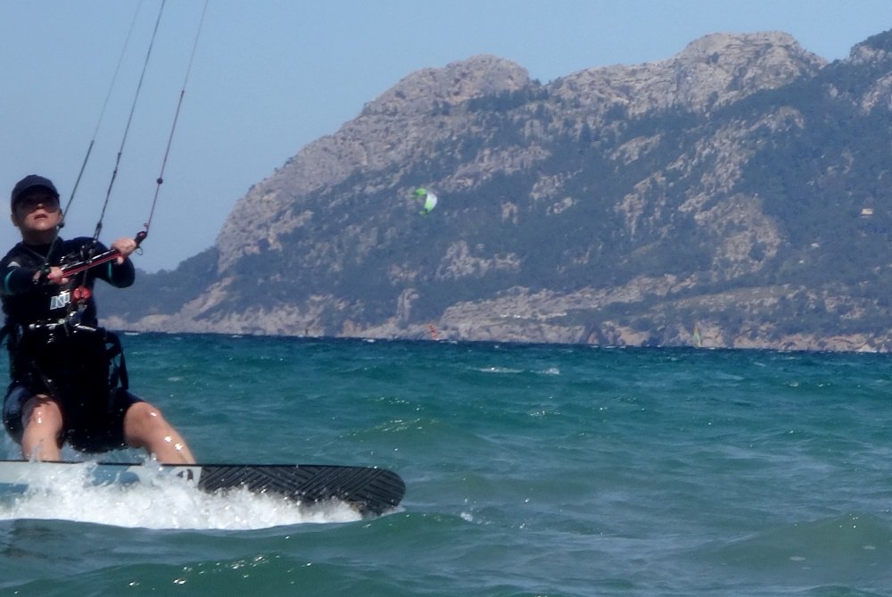 6 kitesurf en Pollensa cases de 3 dias