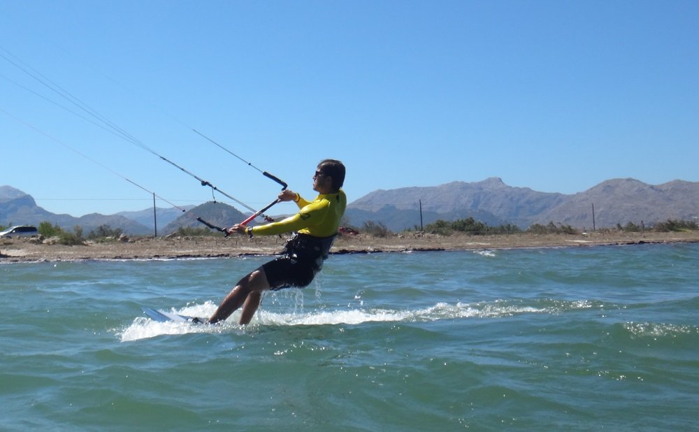 18-near-pic-Hamza-kitesurfen-mallorca