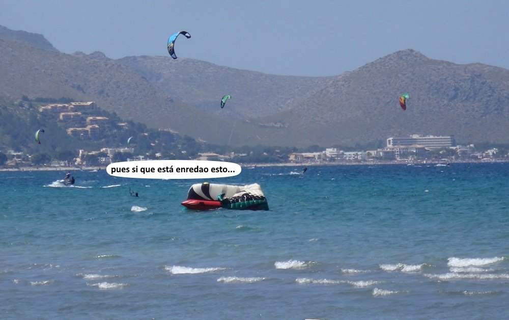 11-con-la-barca-de-por-medio-kiteschule-Alcudia