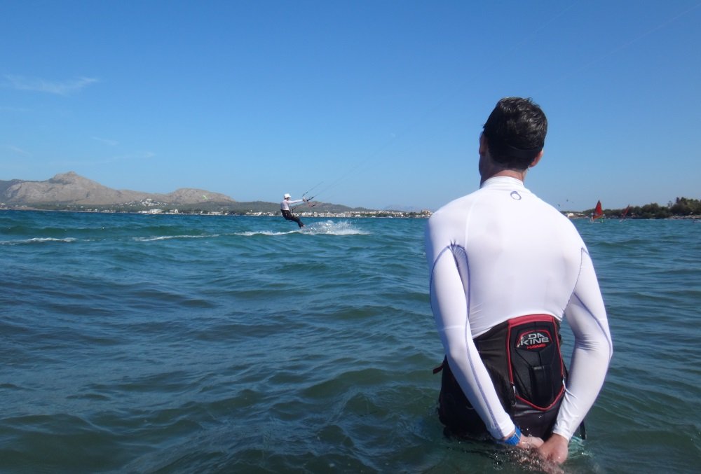 3-despierta-el-asombro-kitesurfing-lessons-mallorca