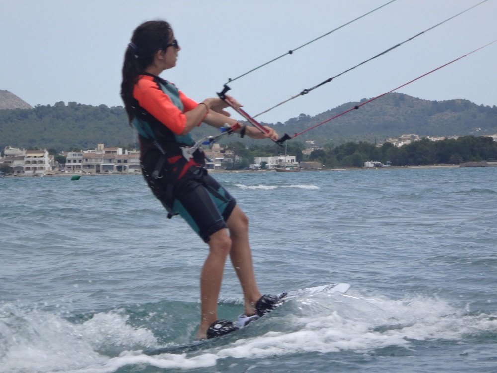 7-cursos-de-kitesurf-en-Can-Pastilla-Mallorca-kite mallorca-com