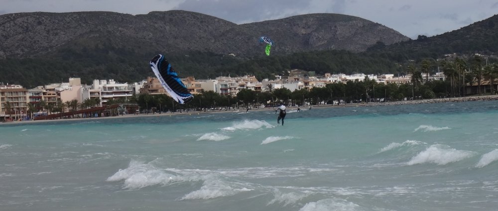 14 flysurfer en Alcudia