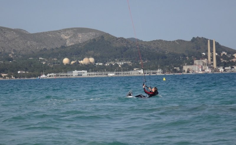 7-positioning-on-the-kiteboard-kitekurs-platja-de-alcudia