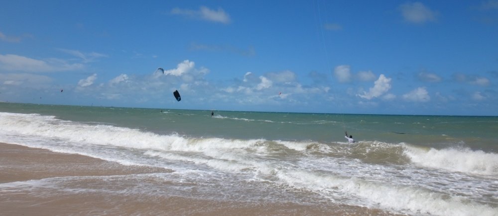 18 kitesurfing lessons vietnam- kitesurfing Brasil natural en Cumbuco